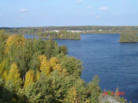 01700 AUTUMN COLOURS AT LAPPEENTANTA, FINLAND