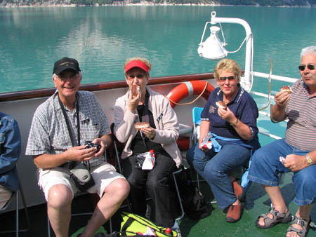 Alan S, One for each hand Dawn, Sue & Alan I 