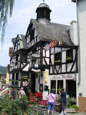 Lunch stop Altes Haus Rhine Trip